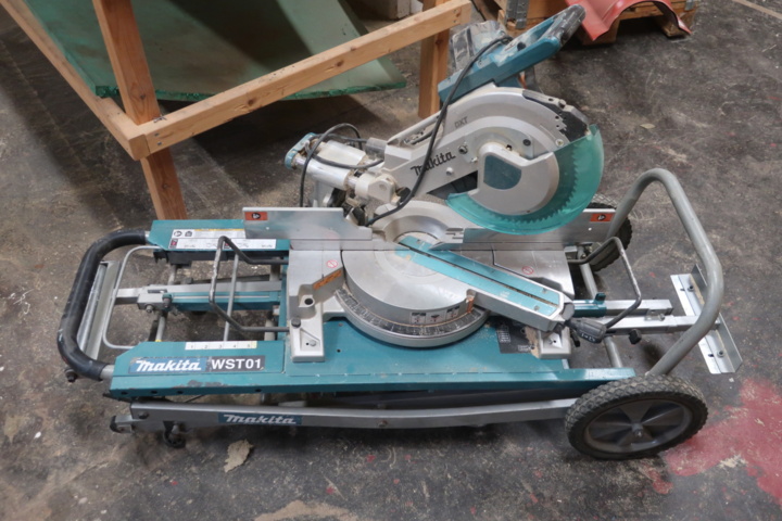 990747-2 Miter saw with saw bench, Makita LS1016L / WST01