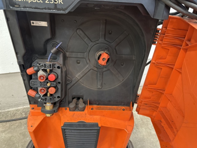 979578-4 Migsvets Kemppi Kempact 253R