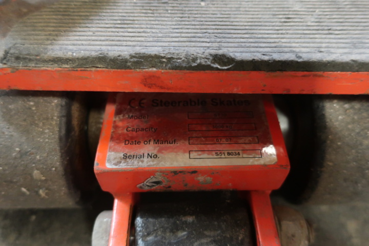 990810-4 Steerable machine skate, 3000kg