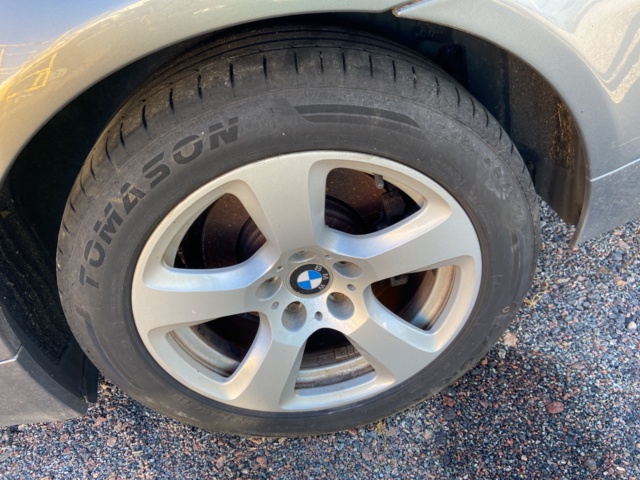 946436-11 BMW 523i Touring - 2008