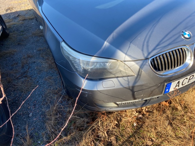 946436-15 BMW 523i Touring - 2008