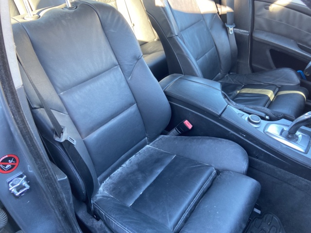 946436-27 BMW 523i Touring - 2008