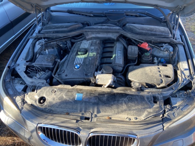 946436-33 BMW 523i Touring - 2008