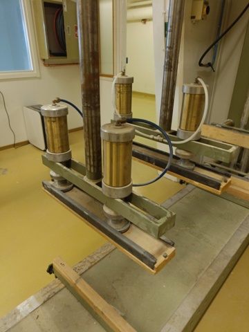 928847-4 Cabinet press Ocmac