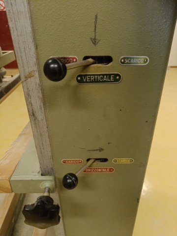 928847-9 Cabinet press Ocmac