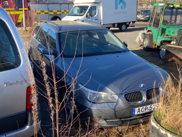 946436-3 BMW 523i Touring - 2008