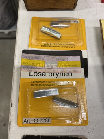 862334-3 Good to have in the garage