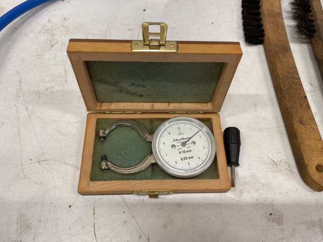 862334-16 Good to have in the garage