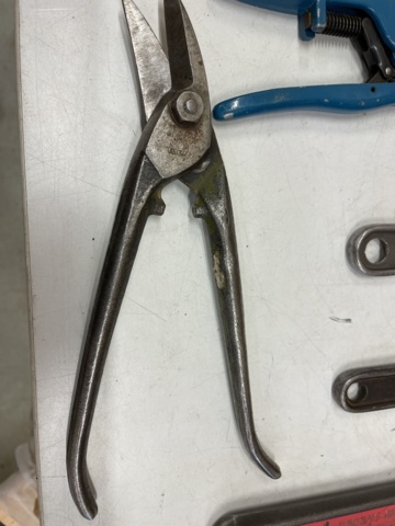 862334-25 Good to have in the garage