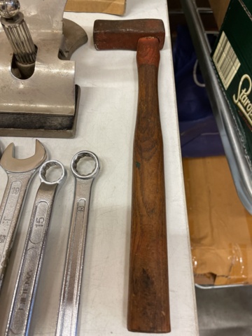 862334-29 Good to have in the garage