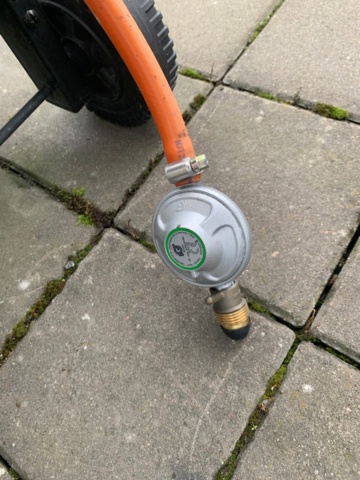 956189-4 Metalcraft Orlando gas grill and ball grill