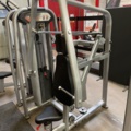 991206-2 Gym equipment Chest press