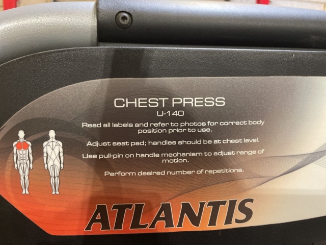 991206-8 Gym equipment Chest press