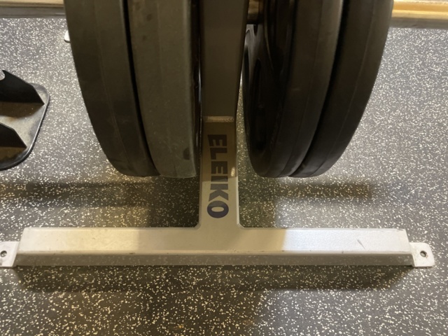 991210-19 Bench press with stand and weights