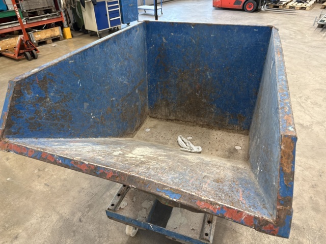 979596-5 Garbage / scrap container