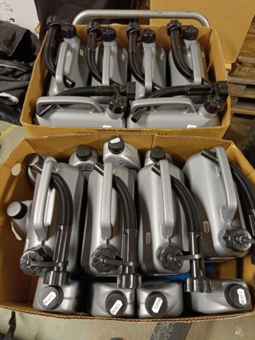 888053-1 10 new AL-KO spare cans and AL-KO oils