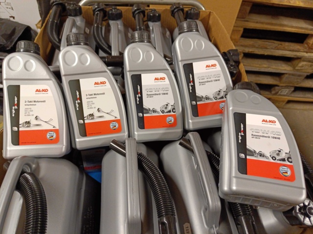 888053-4 10 new AL-KO spare cans and AL-KO oils