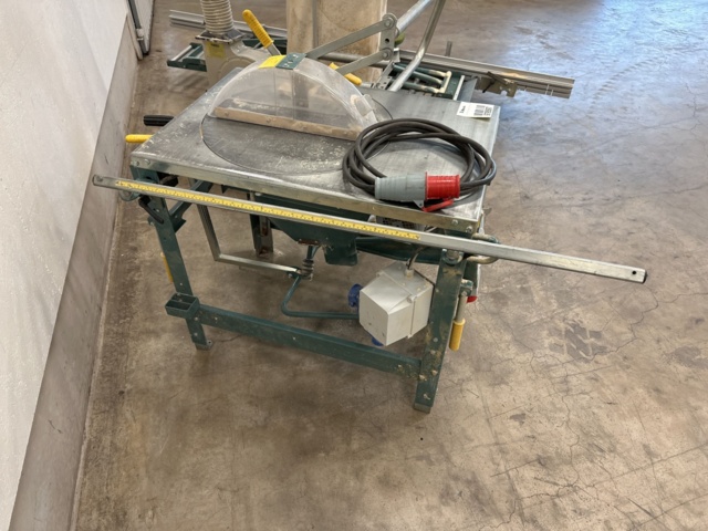 979597-7 Construction saw Ernex with extraction and material support