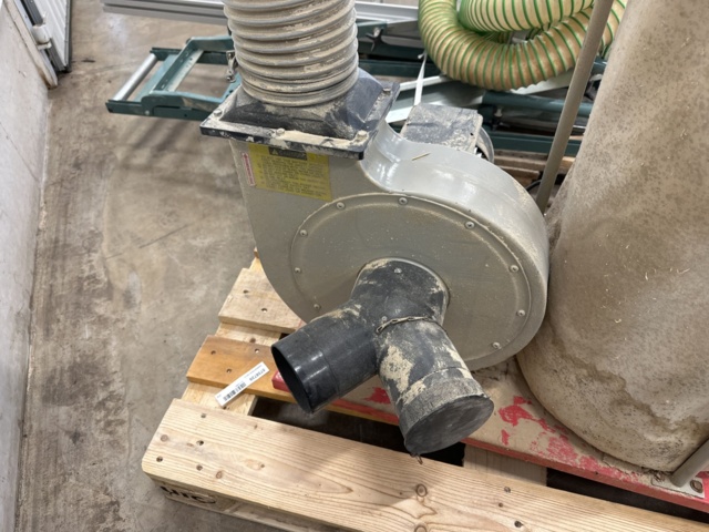 979597-11 Construction saw Ernex with extraction and material support