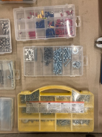 988849-4 Hearing protection, assortment boxes and measuring tools, etc