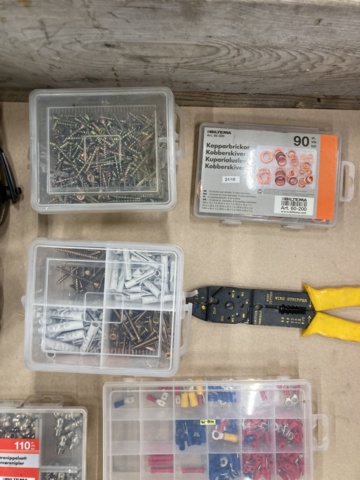 988849-5 Hearing protection, assortment boxes and measuring tools, etc