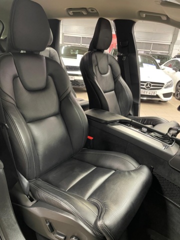 991360-11 Volvo XC90 T6 AWD - 2019