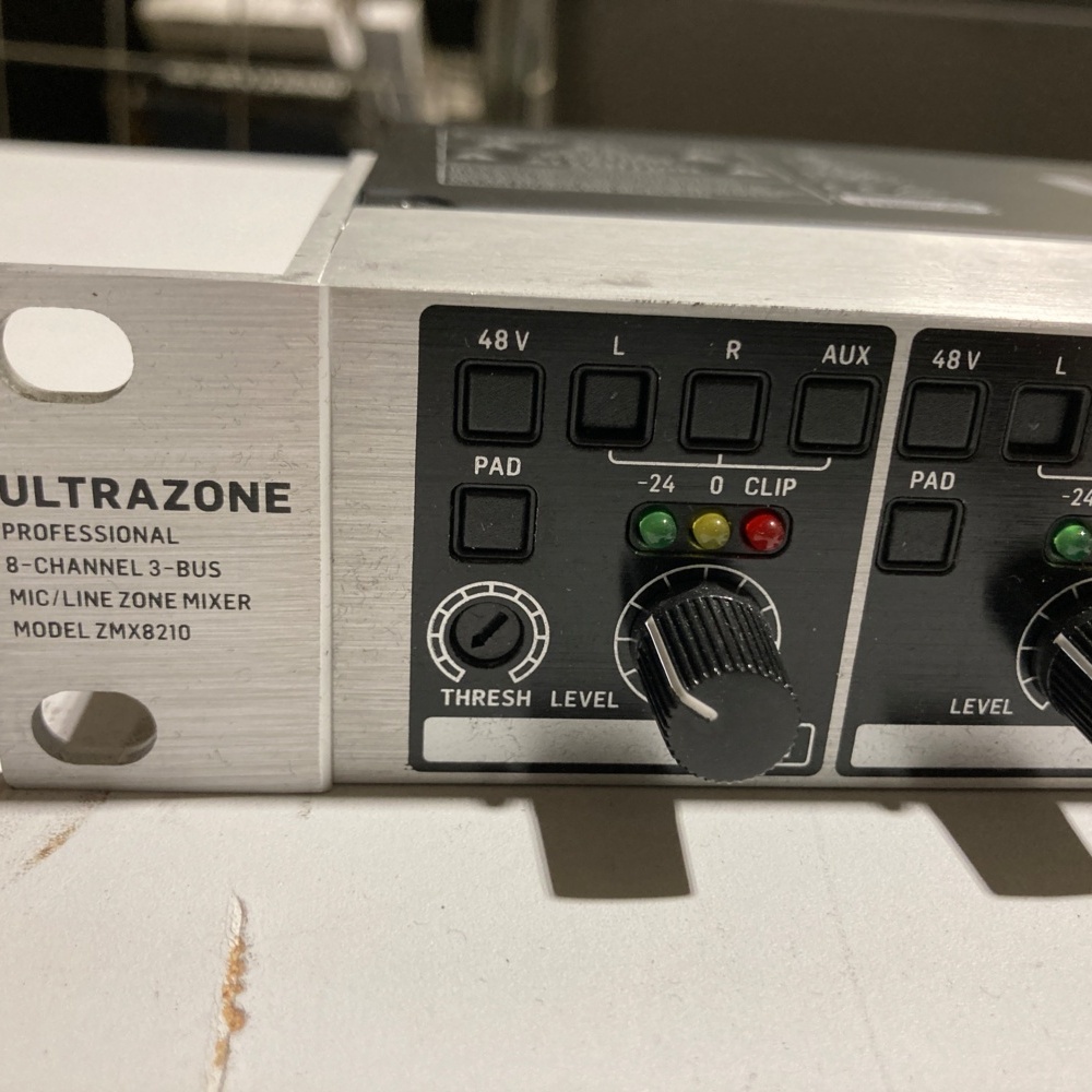 Behringer ZMX8210 Ultrazone Professional 8-Channel 3-Bus Mic/Line