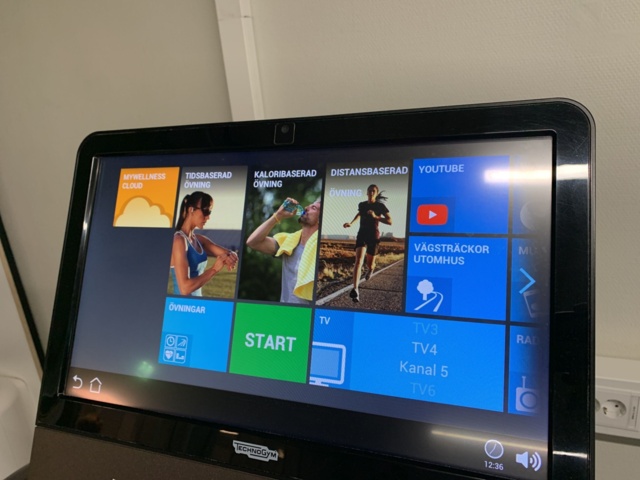 992447-6 Treadmills Technogym Run Artis