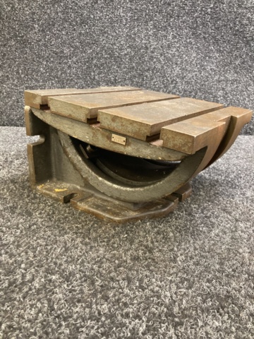 988903-2 Adjustable corner shelf