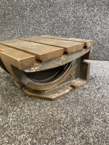 988903-4 Adjustable corner shelf