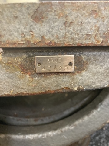 988903-6 Adjustable corner shelf