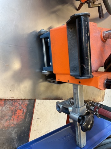 961855-11 Welding dogs