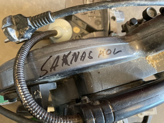 985603-3 Cut and miter saw Hitachi C8FSHE