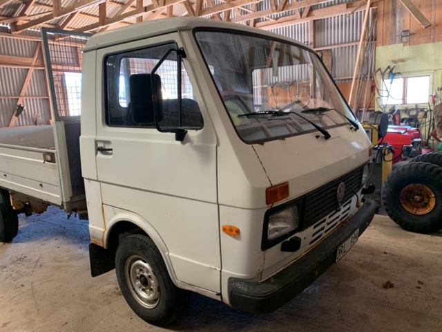 989144-9 Volkswagen LT Chassis Cab 31 2.4 - 1990