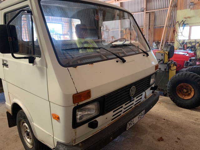 989144-10 Volkswagen LT Chassis Cab 31 2.4 - 1990