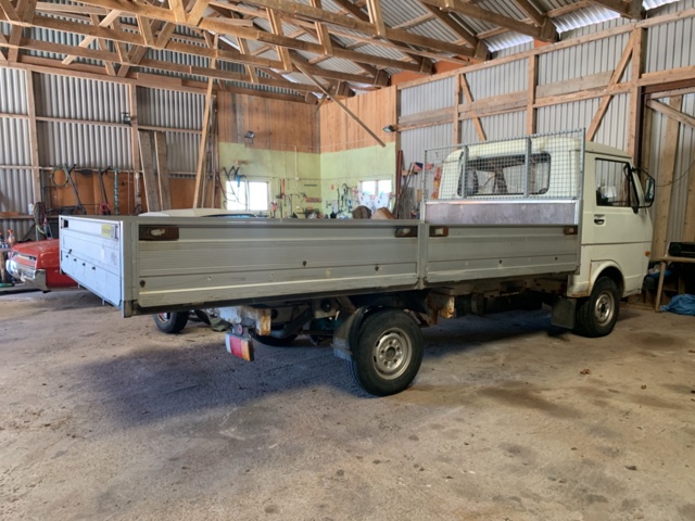 989144-2 Volkswagen LT Chassis Cab 31 2.4 - 1990