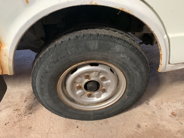 989144-19 Volkswagen LT Chassis Cab 31 2.4 - 1990