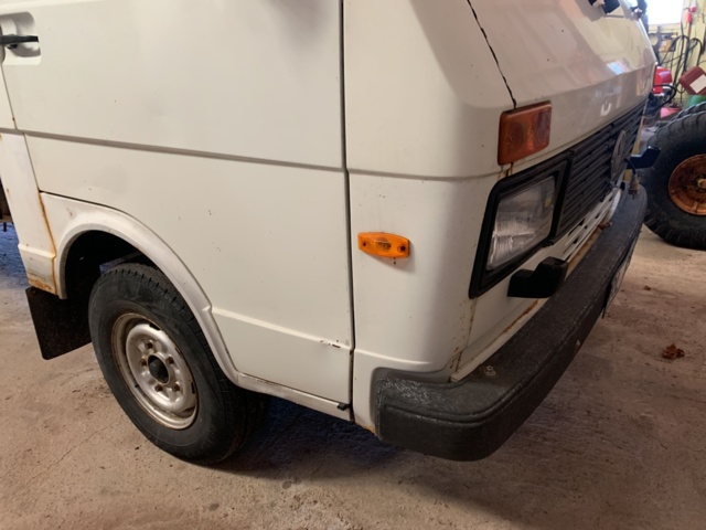 989144-20 Volkswagen LT Chassis Cab 31 2.4 - 1990