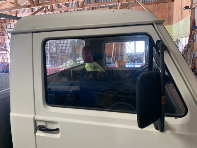 989144-21 Volkswagen LT Chassis Cab 31 2.4 - 1990