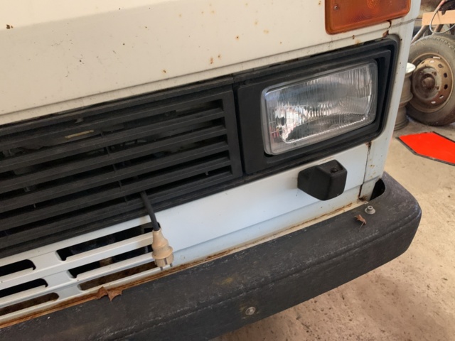 989144-24 Volkswagen LT Chassis Cab 31 2.4 - 1990