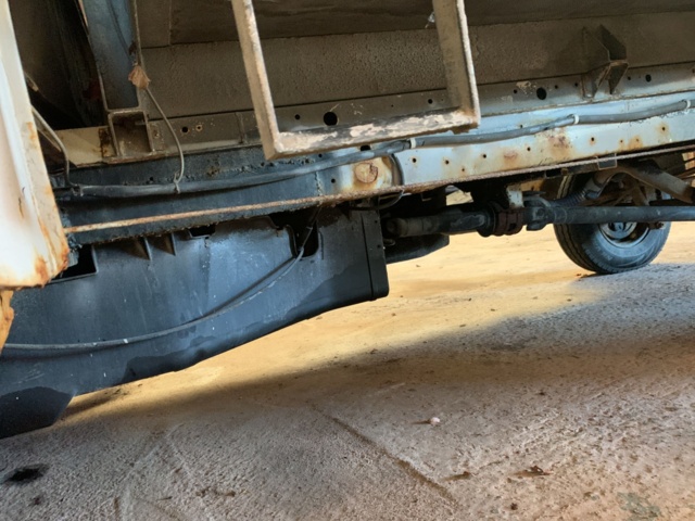 989144-28 Volkswagen LT Chassis Cab 31 2.4 - 1990