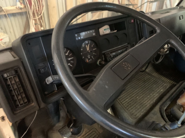 989144-37 Volkswagen LT Chassis Cab 31 2.4 - 1990