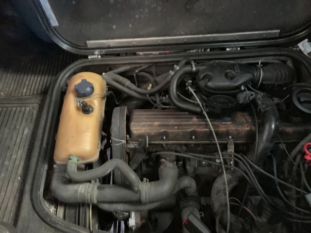 989144-42 Volkswagen LT Chassis Cab 31 2.4 - 1990