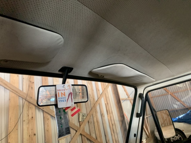 989144-43 Volkswagen LT Chassis Cab 31 2.4 - 1990