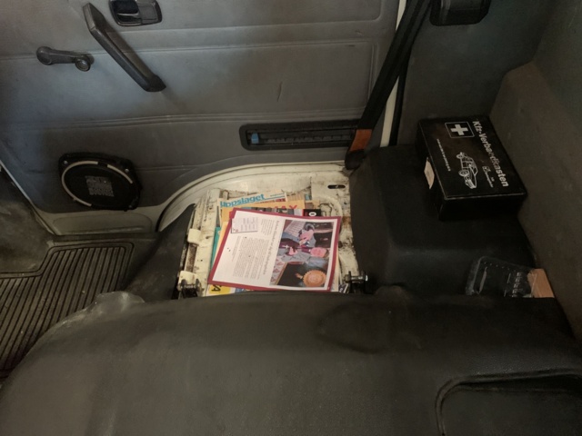 989144-44 Volkswagen LT Chassis Cab 31 2.4 - 1990