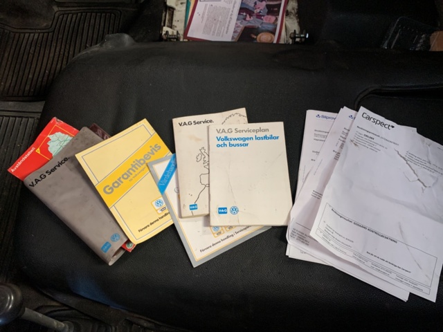 989144-45 Volkswagen LT Chassis Cab 31 2.4 - 1990