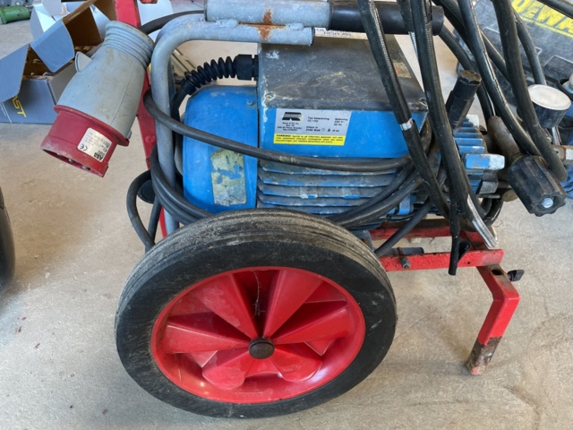 985636-6 Roosclean high pressure washer