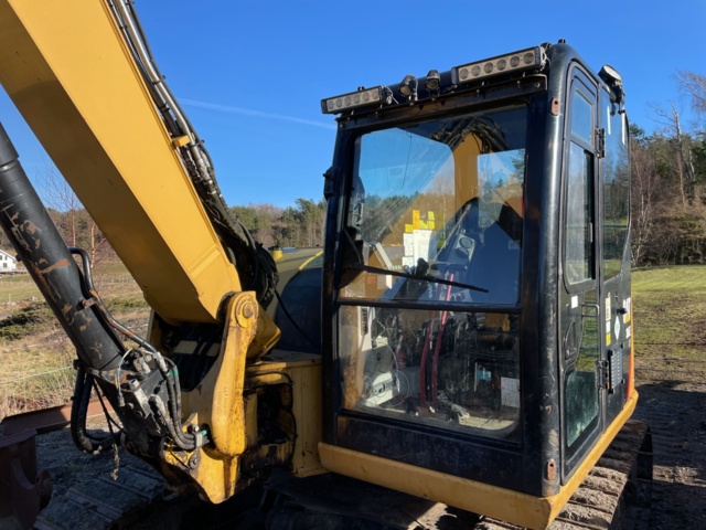 985677-17 Excavator CAT 308E CR -2012