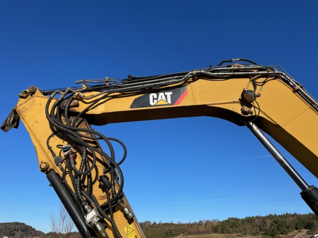 985677-18 Excavator CAT 308E CR -2012