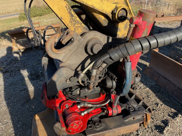 985677-21 Excavator CAT 308E CR -2012